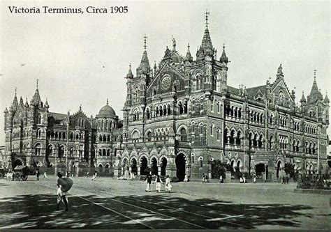 Chhatrapati Shivaji Terminus: Muhteşem Gotik Mimari ve Zengin Tarih!