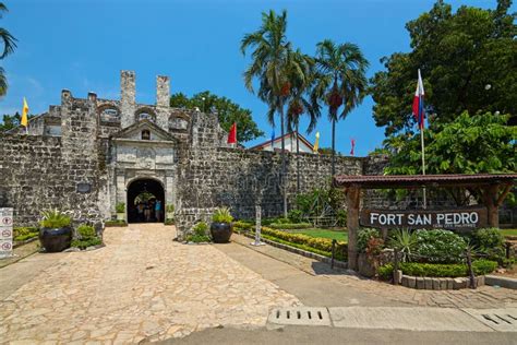  Fort San Pedro: Güvenlik ve Tarih Arasında Bir Yolculuk!