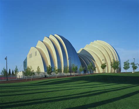  Kauffman Center for the Performing Arts: Modern Mimari Harikası ve Kültürel Deneyim İçin Mükemmel Bir Mekan!